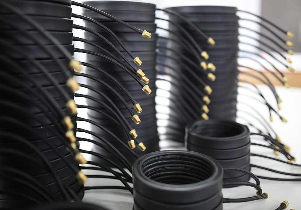 INFLATABLE SEAL FITTINGS; RING SEAL; AIR BLADDER; PNEUMATIC SEAL; HYDRAULIC SEAL; SEALFAST® ELASTOMERS; SEALFAST® PRODUCTS; SEALFAST® INFLATABLE SEAL; SEALFAST® MECHANICAL SEAL; MECHANICAL RESEARCH & DESIGN, INC.
